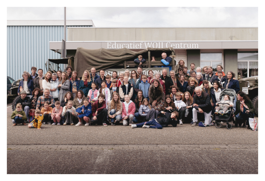 Groepsfoto Familie Boon 2025, Kleur